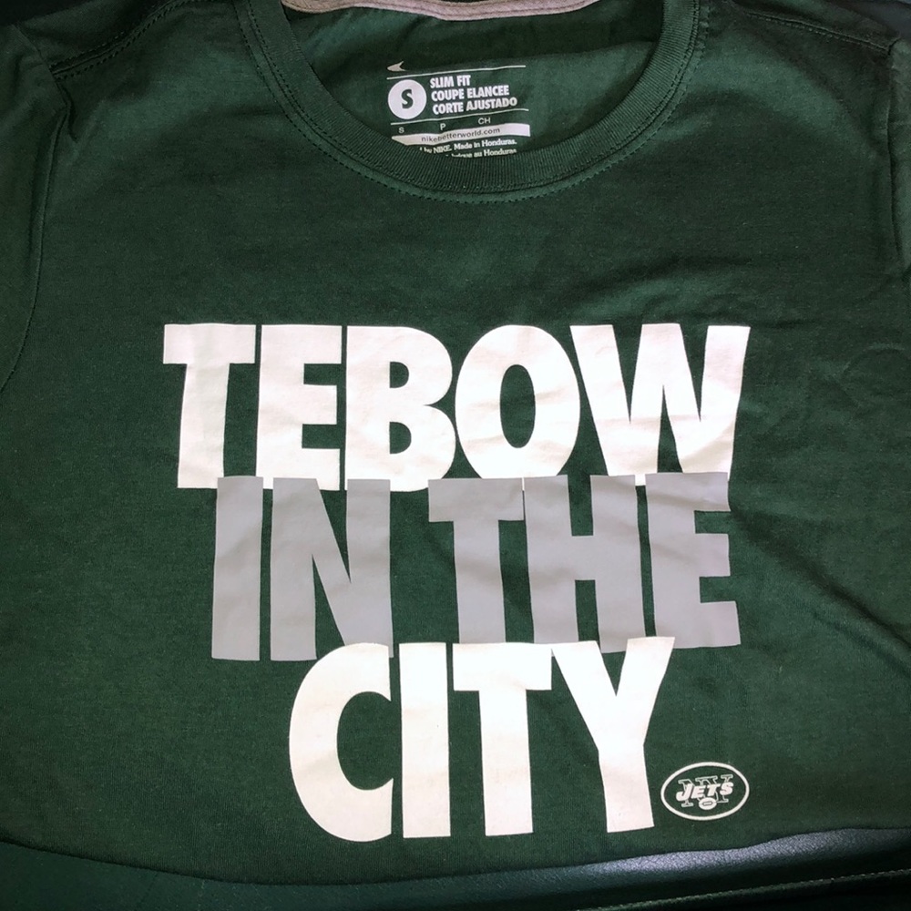 Tebow in the city Nike slim fit size S NWOT NYjets